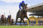 Beiwacht Smashes Record in 2025 Golden Rose Romp for Waller
